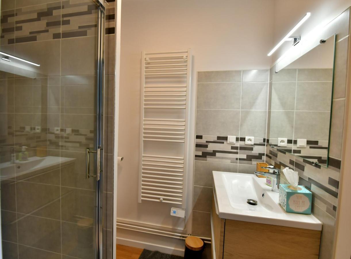 Le 44 - T2 Renove Moderne Et Confortable En Centre-Ville Montluçon Exterior foto